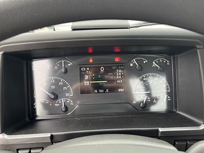 2025 Volvo VNL64T300