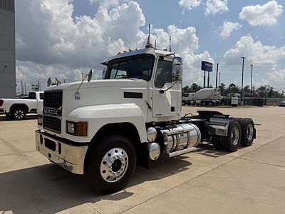 2024 Mack PIN64T
