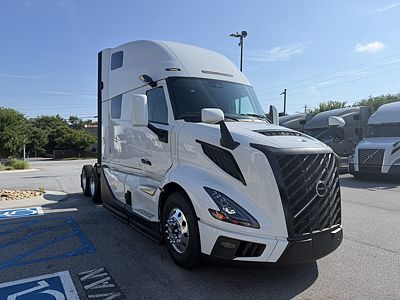 2027 Volvo VNL64T860