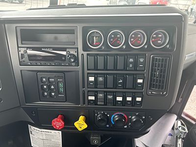 2026 Mack Granite 42FR MS