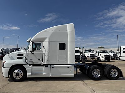 2022 Mack ANTHEM 64T