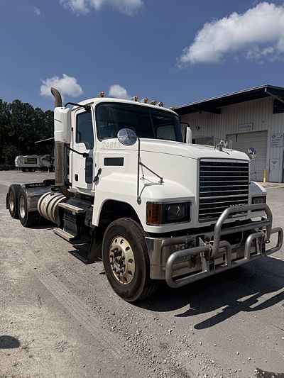 2020 Mack Pinnacle