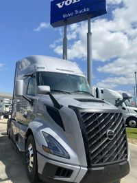 2025 Volvo VNL64T860