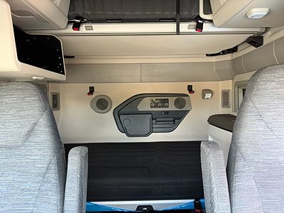 2026 Volvo VNL64T860
