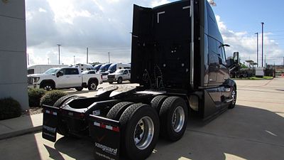 2027 Volvo VNL64T860