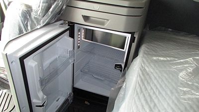 2027 Volvo VNL64T860