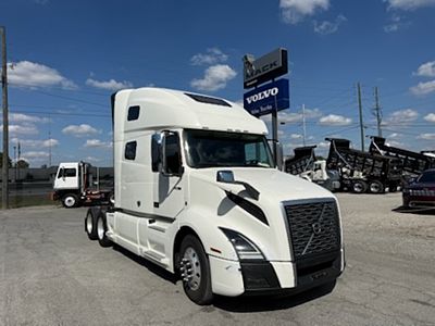 2022 Volvo VNL64T760