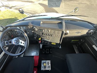 2025 Autocar DC64