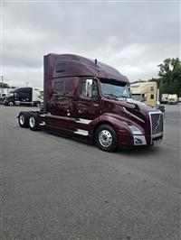 2022 Volvo VNL64T860