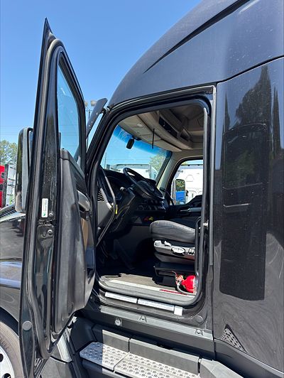 2022 Kenworth T680