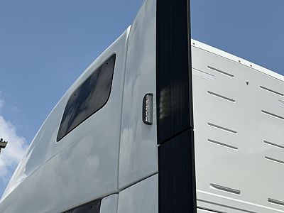 2027 Volvo VNL64T860