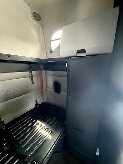 2019 Freightliner CASCADIA 126