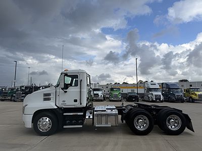 2021 Mack ANTHEM 64T