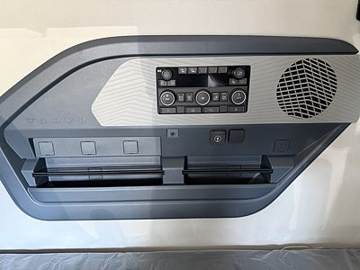 2027 Volvo VNL64T860
