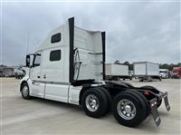 2023 Volvo VNL64T860