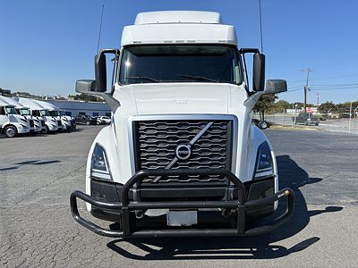2023 Volvo VNL64T740