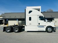 2020 Freightliner CASCADIA 126