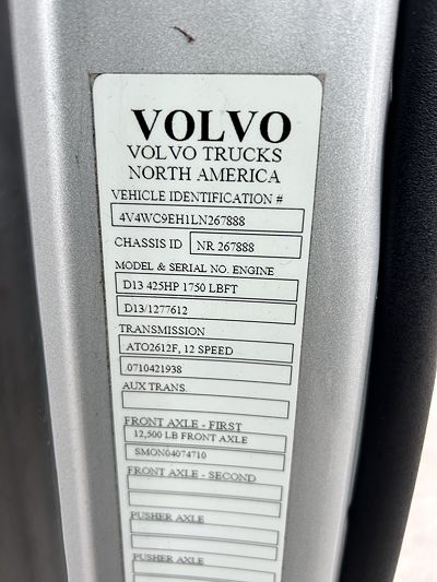 2020 Volvo VNR64T300