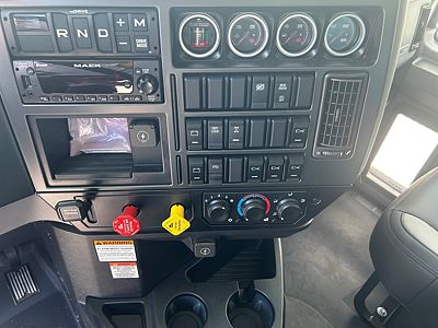 2027 Mack GRANITE 64FR