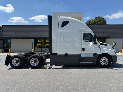 2024 Freightliner CASCADIA 126