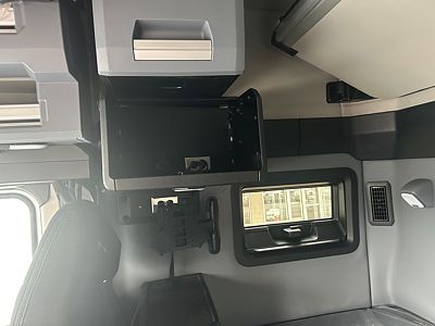 2026 Mack PIONEER 64T