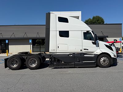 2026 Volvo VNL64T860
