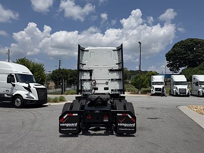 2027 Volvo VNL64T860