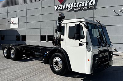 2025 Mack LR64