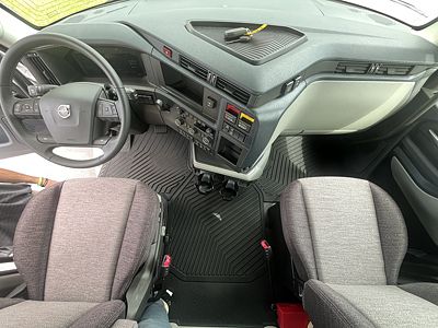 2027 Volvo VNR64T300