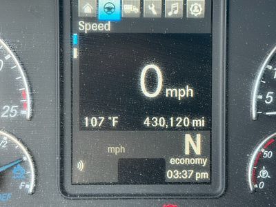2020 Freightliner CASCADIA 126