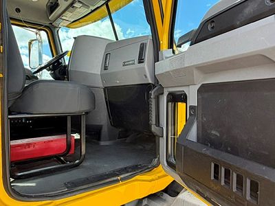 2019 Mack Granite