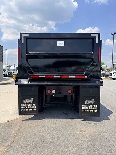 2018 Mack GU713