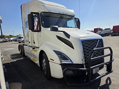 2023 Volvo VNL64T740