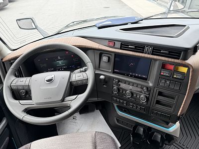 2027 Volvo VNL64T860