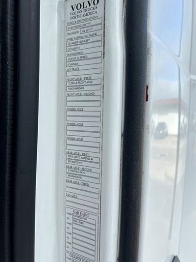 2020 Volvo VNL