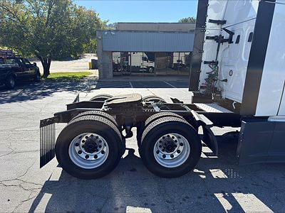 2024 Freightliner CASCADIA 126