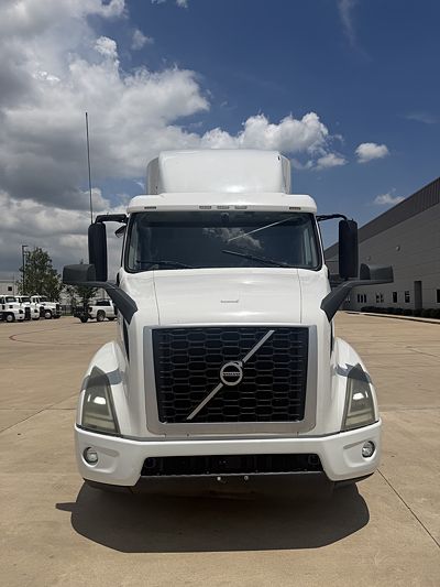 2019 Volvo VNR64T400