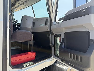 2020 Mack ANTHEM 64T