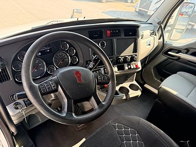 2022 Kenworth T680