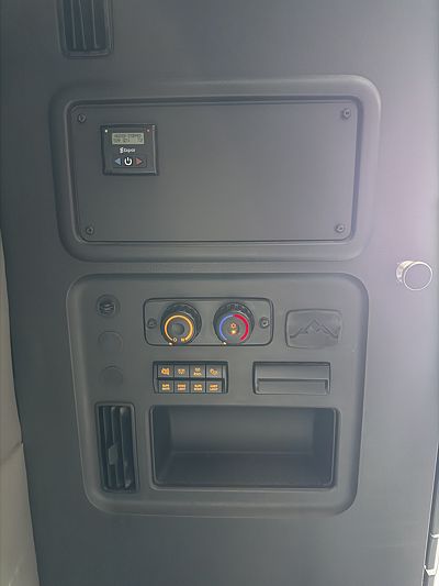 2021 Freightliner CASCADIA 126
