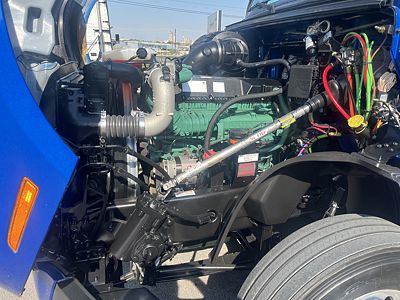 2022 Volvo VNL64T760
