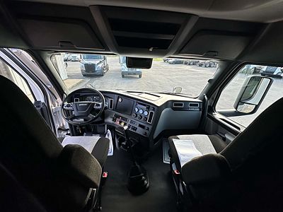 2022 Freightliner CASCADIA 126