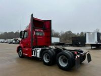 2020 Volvo VNR64T300