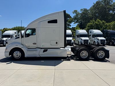 2022 Kenworth T680