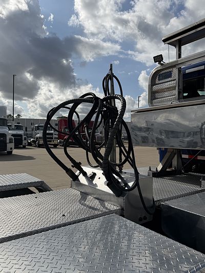 2021 Mack GRANITE 64BT