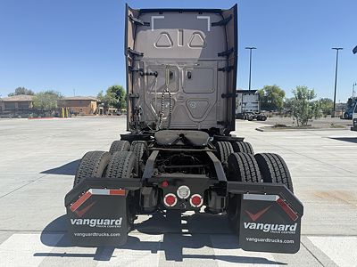 2022 Freightliner CASCADIA 126