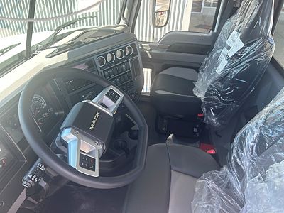 2027 Mack GR104F