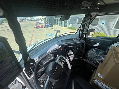 2027 Mack PR64TV04