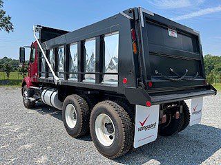 2025 Volvo VNR64300