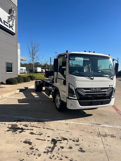 2026 Isuzu NPR-XD